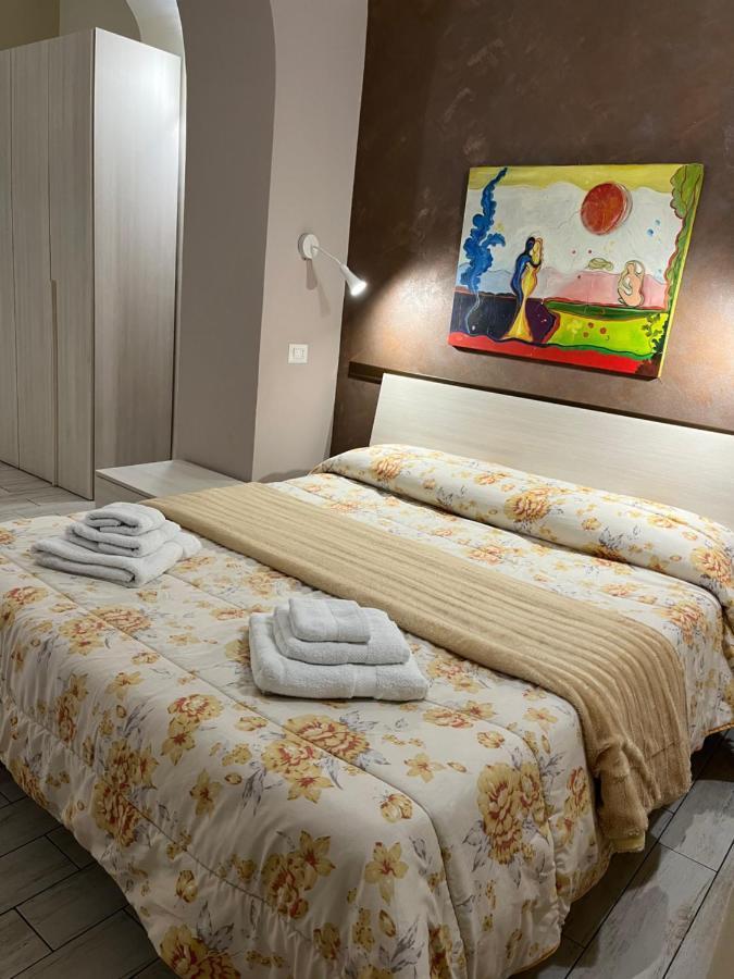 Casa Ventimiglia Apartment คาตาเนีย ภายนอก รูปภาพ